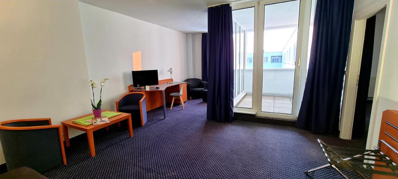 Exo Square Heidelberg/Schwetzingen - By Superfly Hotels Exterior photo